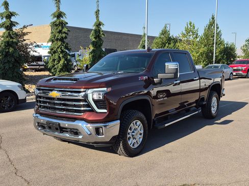 Used 2024 Chevrolet Silverado 2500 LTZ w/ LTZ Plus Package AWD/4WD image 8