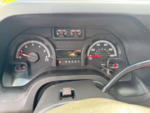 Used 2014 Ford E-250 and Econoline 250 w/ Power Group image 15