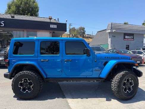 Used 2023 Jeep Wrangler Unlimited Rubicon 4xe AWD/4WD image 10
