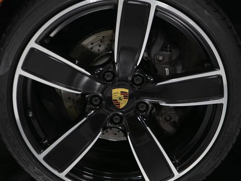 Certified 2018 Porsche 911 Carrera image 11