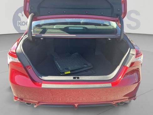 Used 2018 Toyota Camry XSE w/ Four Season Floor Mat Package FWD image 25