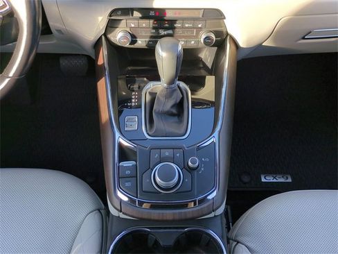 Used 2021 MAZDA CX-9 Signature image 16