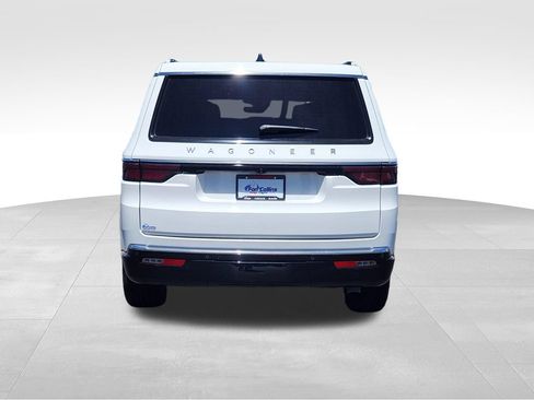 Used 2025 Jeep Wagoneer 4WD image 7