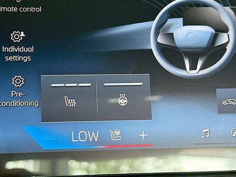 New 2026 BMW 330i xDrive Sedan w/ Premium Package AWD/4WD image 19