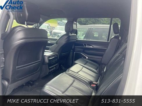 Used 2024 Jeep Wagoneer Series II w/ Flexible Seating Group AWD/4WD image 6