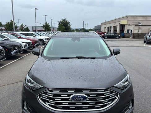 Used 2019 Ford Edge SEL w/ Equipment Group 201A FWD image 4