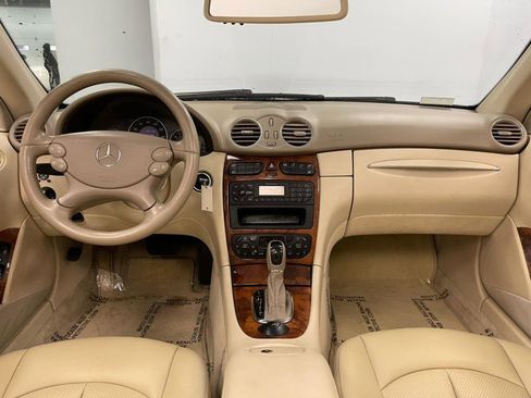 Used 2004 Mercedes-Benz CLK 500 Cabriolet image 56