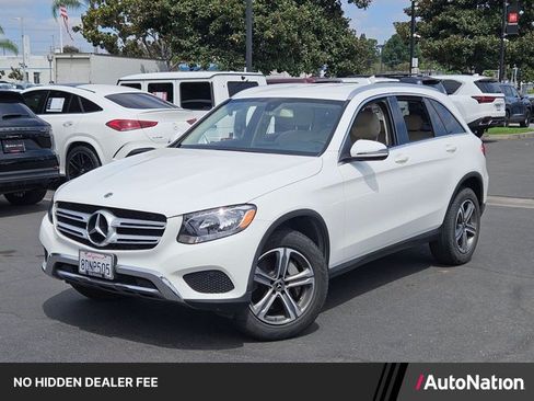 Used 2018 Mercedes-Benz GLC 300 4MATIC image 1