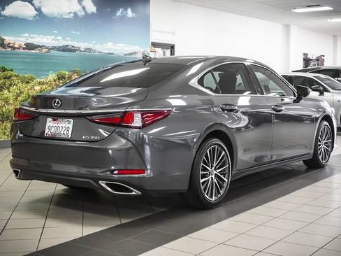 Certified 2022 Lexus ES 350 w/ Premium Package FWD image 6