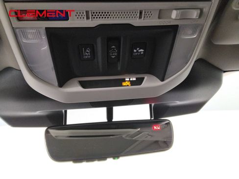 Used 2022 Subaru Forester Touring AWD/4WD image 22