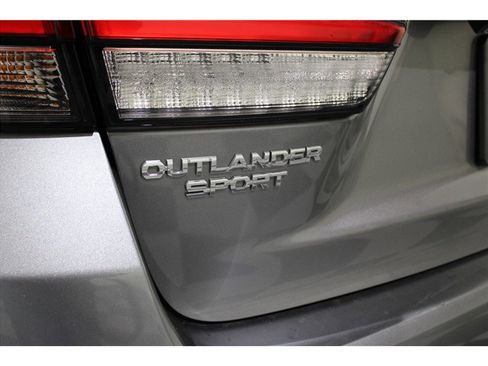 Used 2020 Mitsubishi Outlander Sport SE image 16