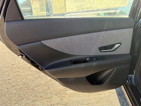 New 2026 Hyundai Elantra Limited image 21