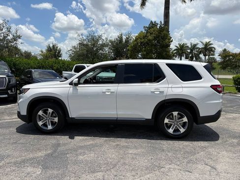 Used 2025 Honda Pilot EX-L image 12