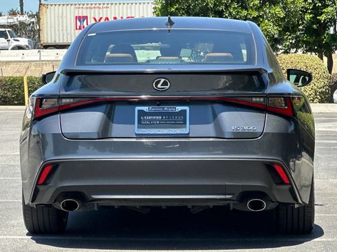 Used 2021 Lexus IS 300 w/ Comfort Package RWD image 9
