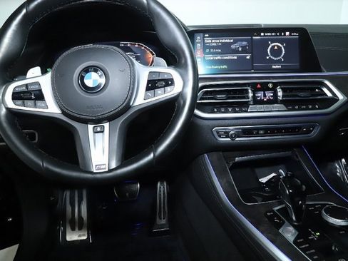 Used 2022 BMW X5 xDrive40i w/ M Sport Package image 29