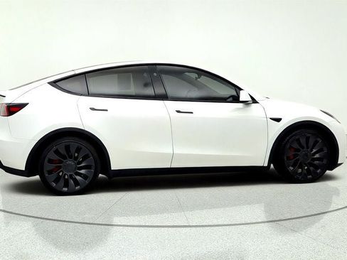 Used 2024 Tesla Model Y Performance AWD/4WD image 4