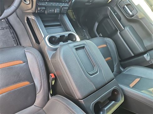 Used 2022 GMC Sierra 2500 AT4 image 20