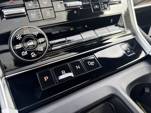 New 2026 Nissan Armada Platinum AWD/4WD image 24