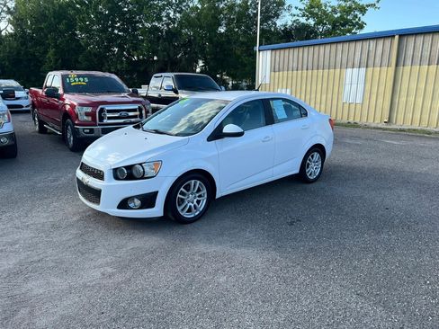 Used 2012 Chevrolet Sonic LT FWD image 3