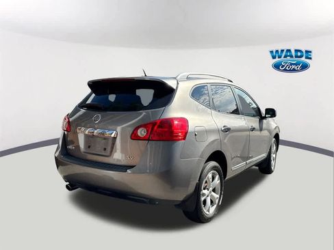 Used 2011 Nissan Rogue SV w/ Premium Pkg image 4