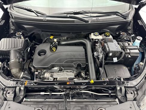Used 2023 Chevrolet Equinox LS FWD image 27