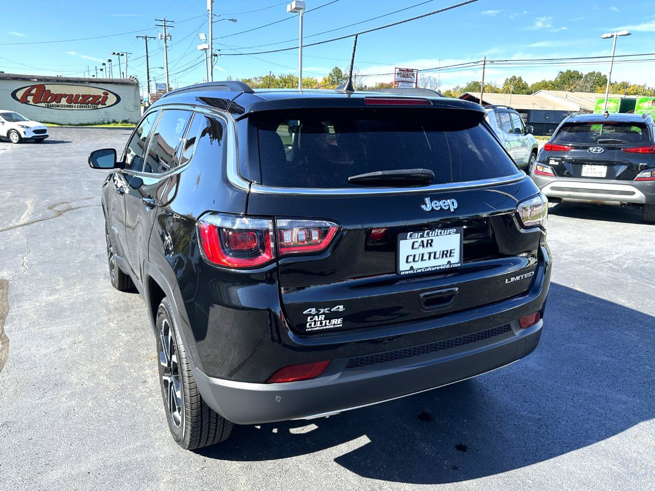 Used 2023 Jeep Compass Limited w/ Sun and Sound Group AWD/4WD image 9
