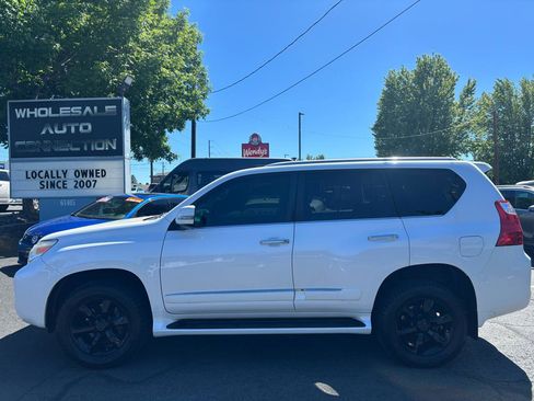 Used 2013 Lexus GX 460 w/ Comfort Plus Pkg AWD/4WD image 2