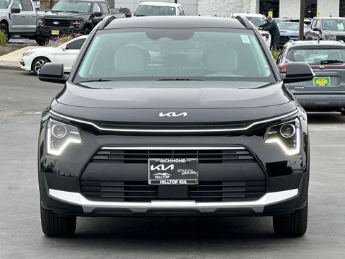 New 2026 Kia Niro EX FWD image 9