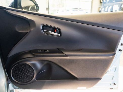 Used 2017 Toyota Prius Two image 25