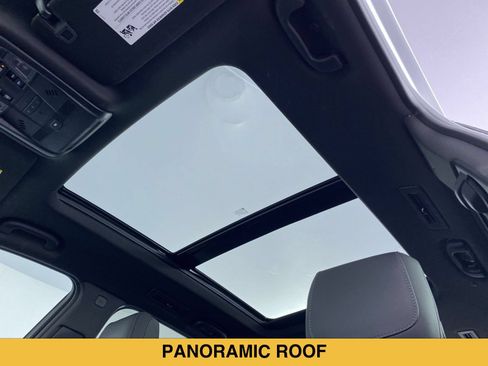 Certified 2024 Cadillac XT6 Premium Luxury w/ Technology Package FWD image 11