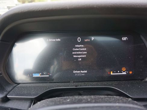 Used 2024 Jeep Grand Cherokee Altitude AWD/4WD image 7