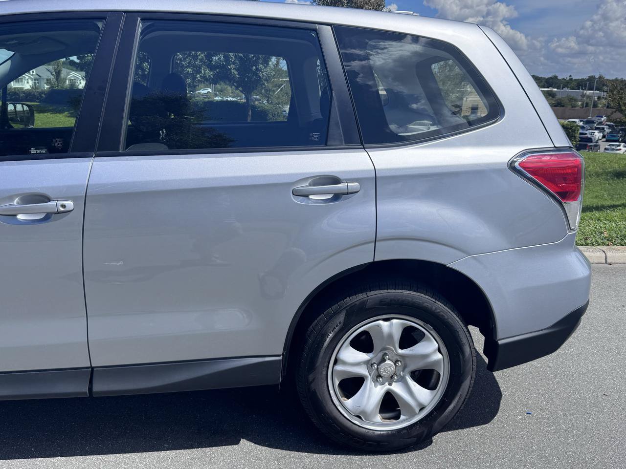Used 2017 Subaru Forester 2.5i w/ Popular Package #2A AWD/4WD image 6