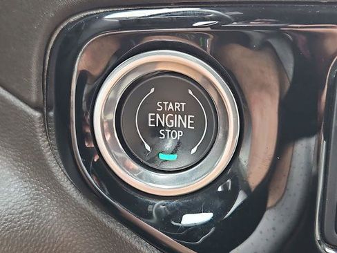 Certified 2024 Chevrolet Silverado 1500 LT AWD/4WD image 15