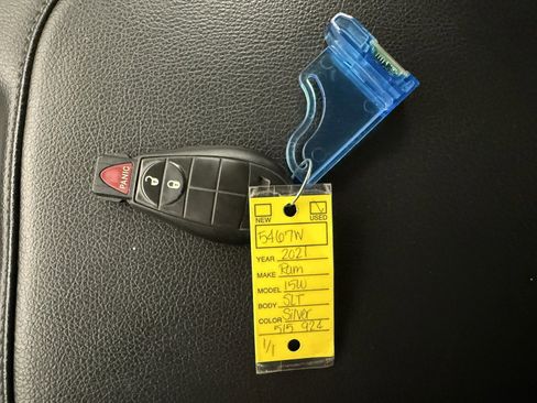 Used 2021 RAM 1500 Classic SLT image 28