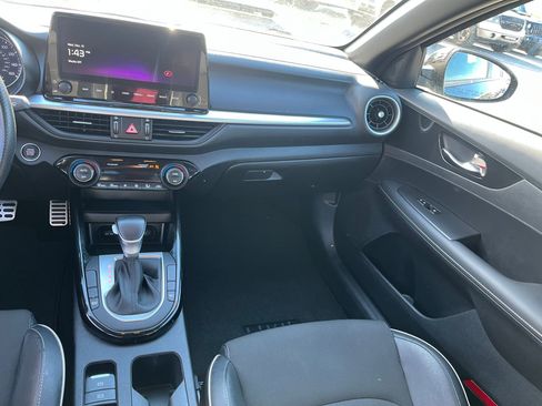 Used 2024 Kia Forte GT-Line image 22