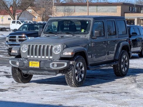 Used 2021 Jeep Wrangler Unlimited Sahara w/ Uconnect 4C Nav & Sound Group AWD/4WD image 3