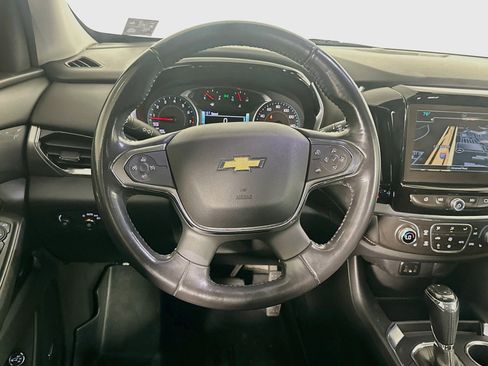 Used 2018 Chevrolet Traverse LT FWD image 18