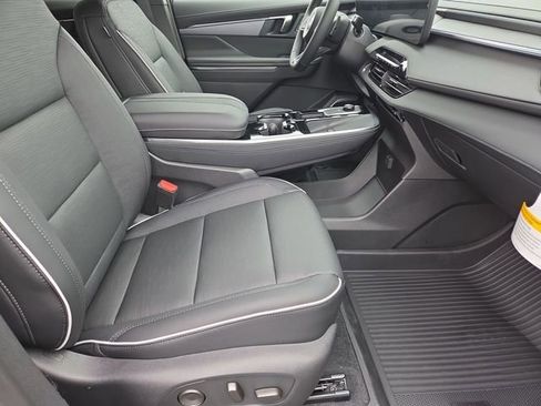 New 2026 Buick Enclave Sport Touring w/ Power Package image 28