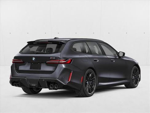 New 2027 BMW M5 Touring AWD/4WD image 2