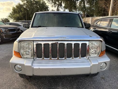 Used 2007 Jeep Commander Limited RWD image 2
