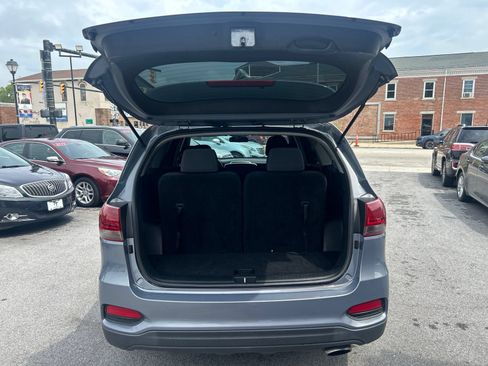 Used 2019 Kia Sorento L FWD image 4