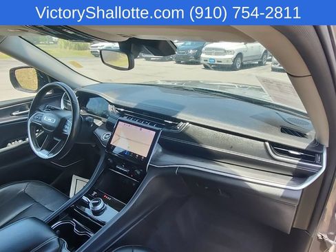 Certified 2022 Jeep Grand Cherokee L Limited AWD/4WD image 41