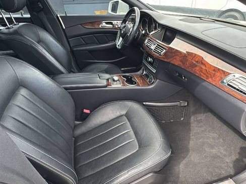 Used 2014 Mercedes-Benz CLS 550 4MATIC w/ Premium 1 Package image 20