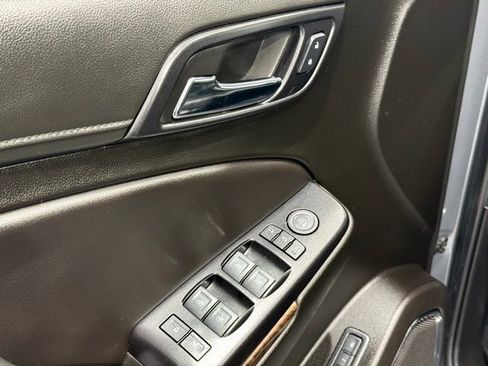 Used 2020 Chevrolet Tahoe LT image 19