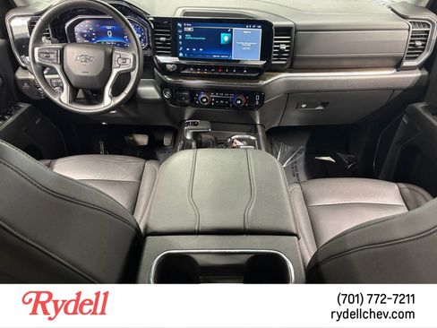 Used 2024 Chevrolet Silverado 1500 LT Trail Boss w/ LT Trail Boss Premium Package AWD/4WD image 12