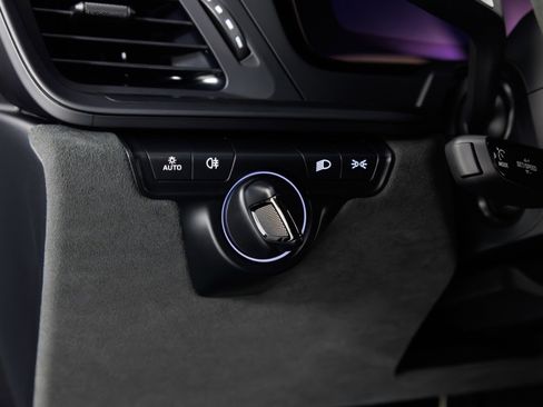 Used 2025 Porsche 911 GT3 RWD image 29