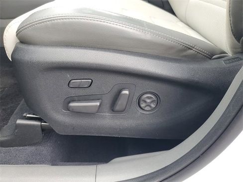 Used 2020 Kia Sorento SX image 17