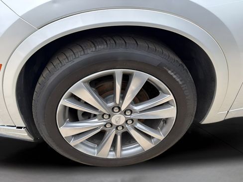 Used 2020 Cadillac XT6 Premium Luxury FWD image 22