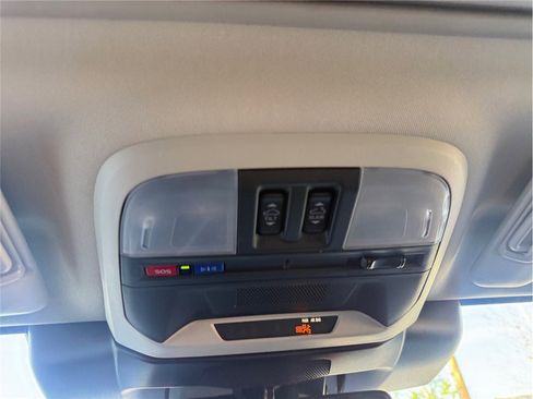 Used 2024 Subaru Crosstrek 2.5i Limited w/ Crosstrek Mirror Package image 23