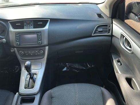 Used 2013 Nissan Sentra SR w/ Premium Pkg FWD image 27